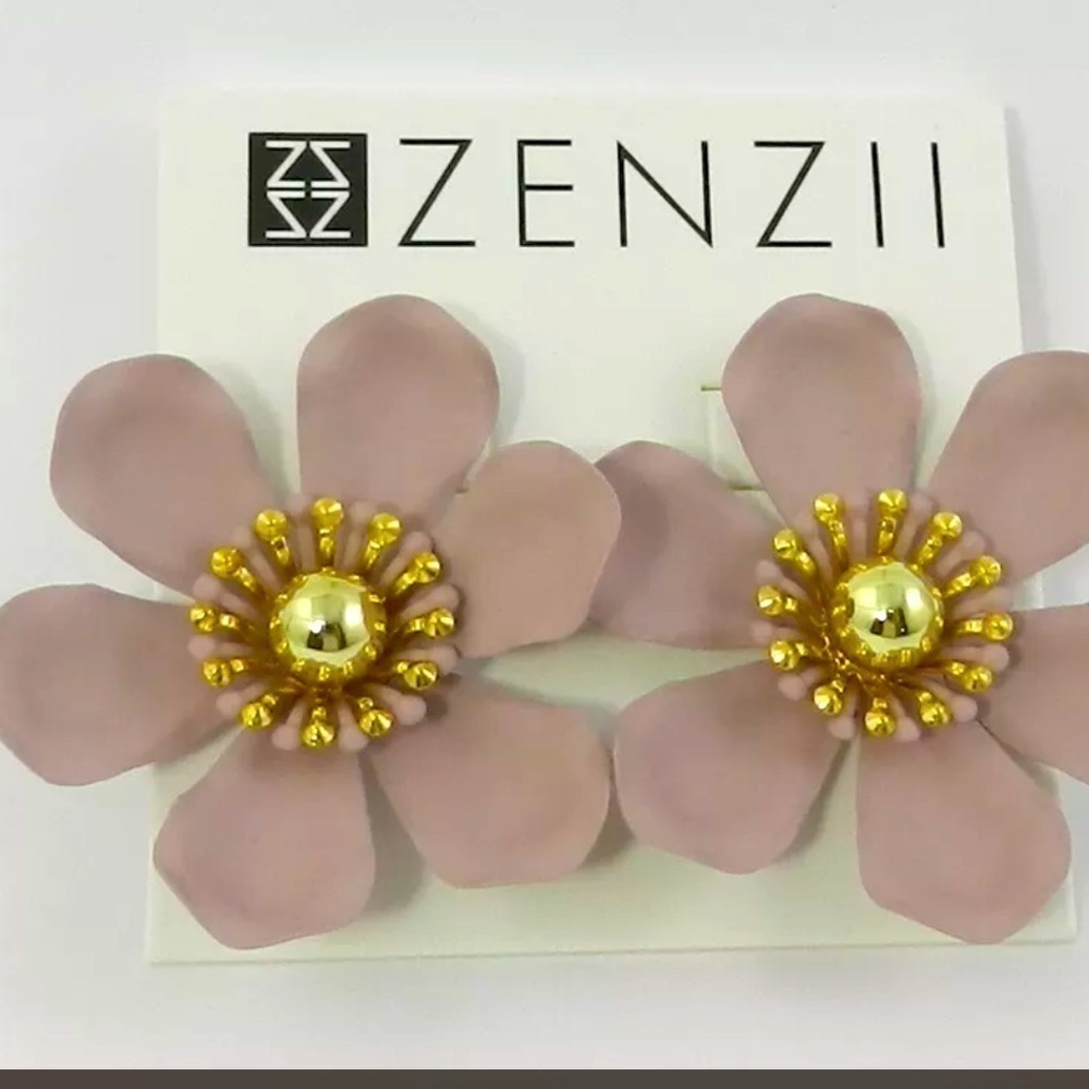 ZENZII Gold Tone Flower Stud Earrings